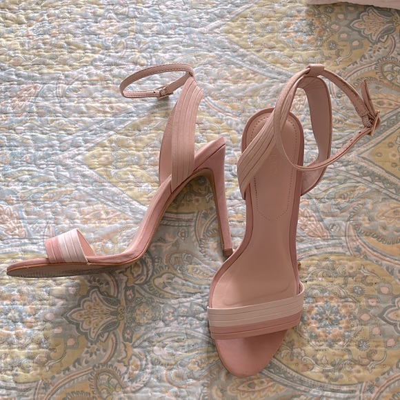 Aldo genuine suede pink & cream color open toe dress sandals - Picture 3 of 6